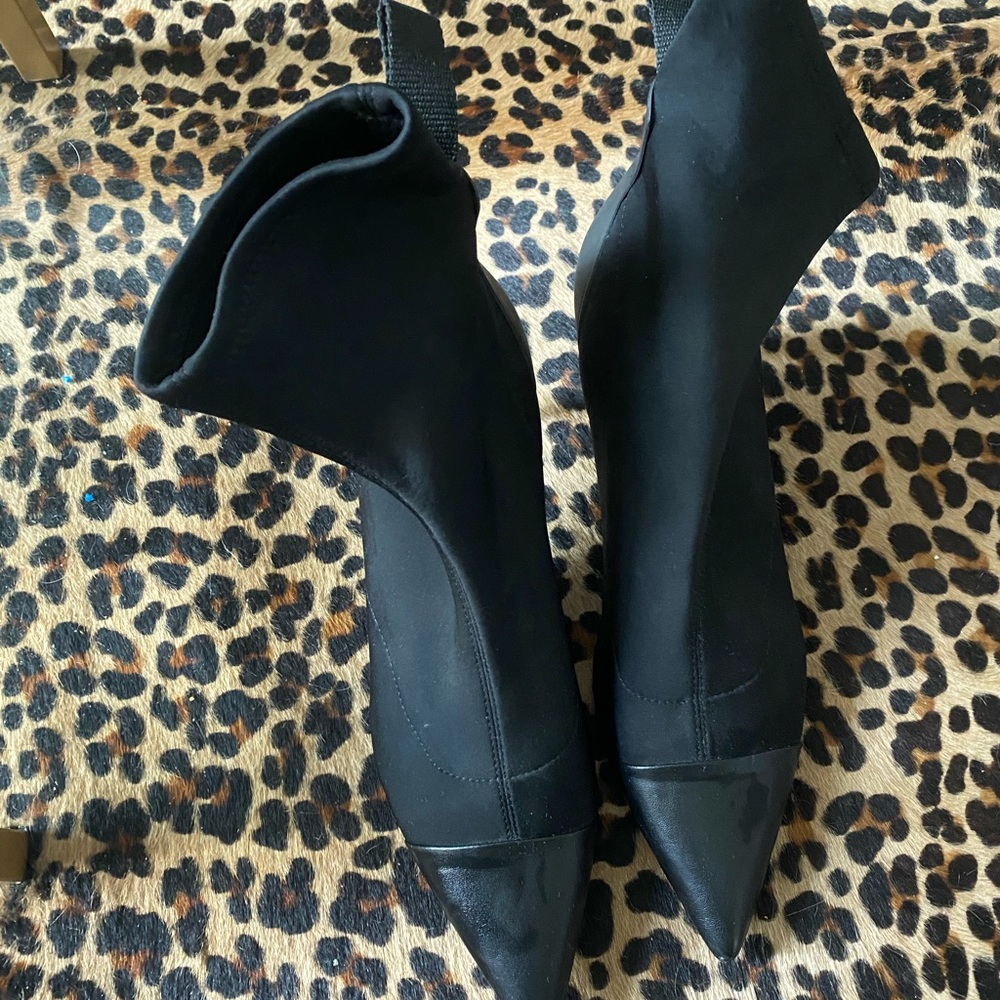 Zara black pointy toe booties